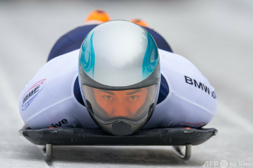 米領サモア、上半身裸で入場行進 氷点下の北京五輪開会式