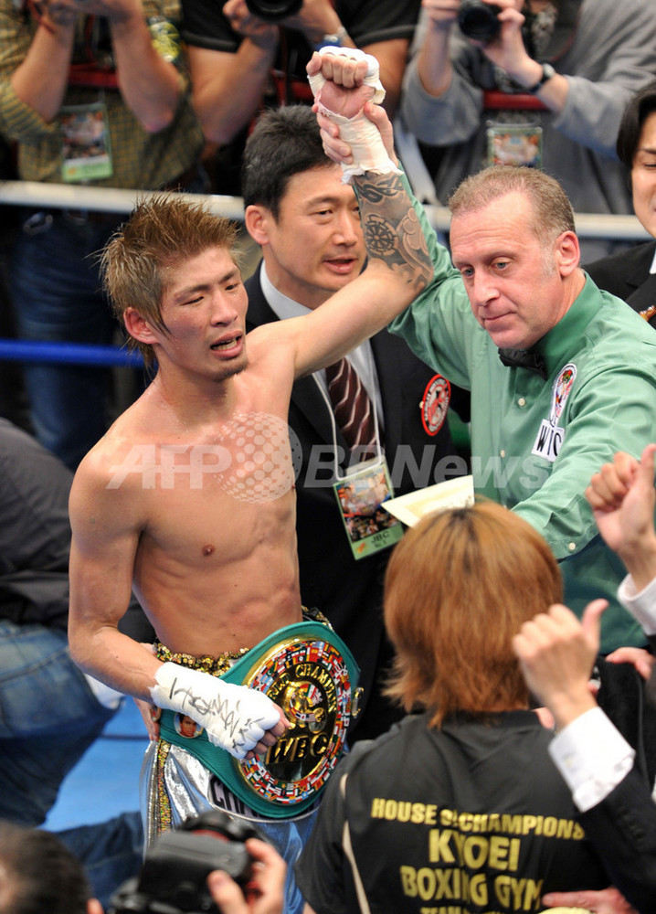 佐藤がWBCスーパーフライ級新王者に 写真9枚 国際ニュース:AFPBB News