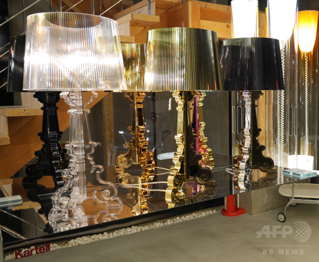 暮らしに遊び心を、南青山に「カルテル」旗艦店オープン