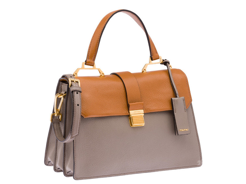 しなやかで機能的、ミュウミュウ新作「マドラスバッグ」