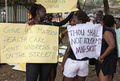 ウガンダの首都カンパラ（Kampala）で、反ポルノ法と女性の服装規制に抗議する女性たち（2014年2月26日撮影、資料写真）。(c)AFP/Emmanuel NEGA