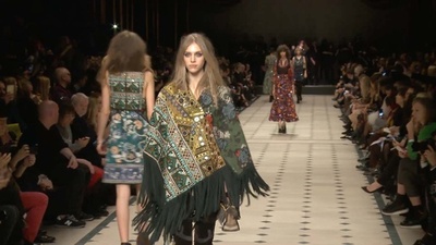 動画：「バーバリー プローサム」15/16年秋冬