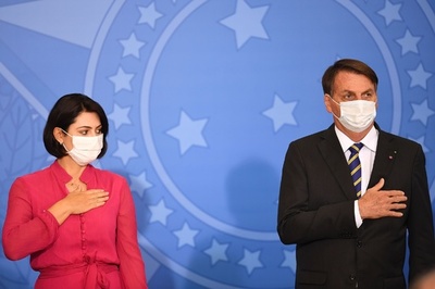 ブラジル大統領夫人、コロナ陽性判明 大統領府