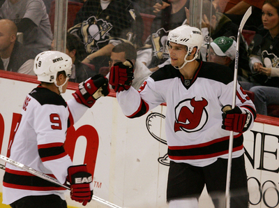 デビルズ ペンギンズに競り勝つ