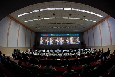 中国の有人宇宙船「神舟9号」、無事帰還