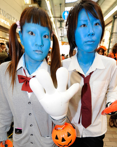 3000人の仮装パレード、川崎