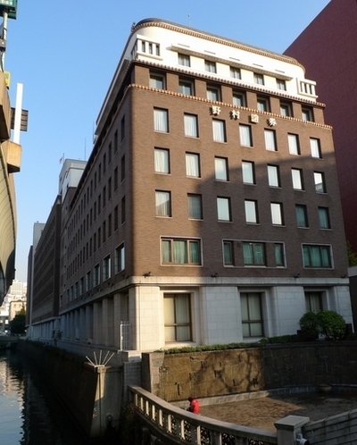 野村HD、10-12月期は赤字3000億円 日経