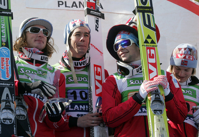 ノルウェーが団体戦で優勝、ジャンプW杯