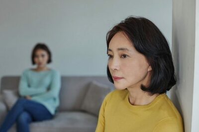 “贅沢”従妹と比べ「1日2万円消費」「ブランド品せがむ」20歳娘…困った韓国の母親にネットユーザーが「しつけよ！」