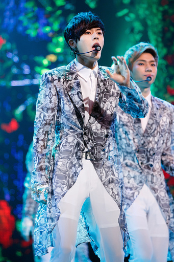 アイドルグループ「ZE:A」、音楽番組に登場