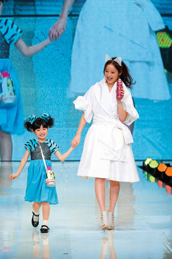 ＜senken h 133＞盛り上がるランウェイショー、2013年春のガールズイベントをレビュー