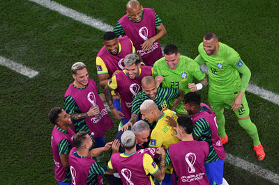 ブラジル監督、ゴール喜ぶダンスへの批判に反論 カタールW杯