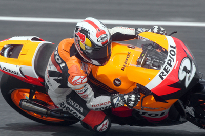 ペドロサ シーズン初のポール獲得