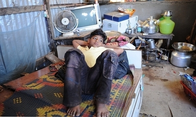 『スラムドッグ＄ミリオネア』の子役、来週にも新居に