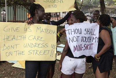 ウガンダ当局、性教育家2人をポルノ法違反で逮捕