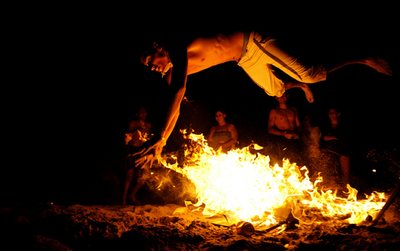 サン・フアンの火祭　スペイン
