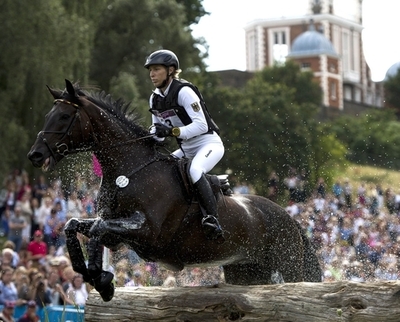 大岩、佐藤らが落馬で失権 総合馬術個人