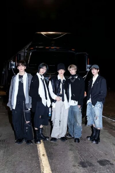 TOMORROW X TOGETHER、500人のファンと夏の運動会「PLAY X TOGETHER」