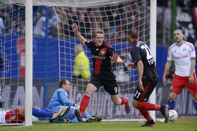 シャルケ、ラウルの活躍でCL出場権獲得に前進