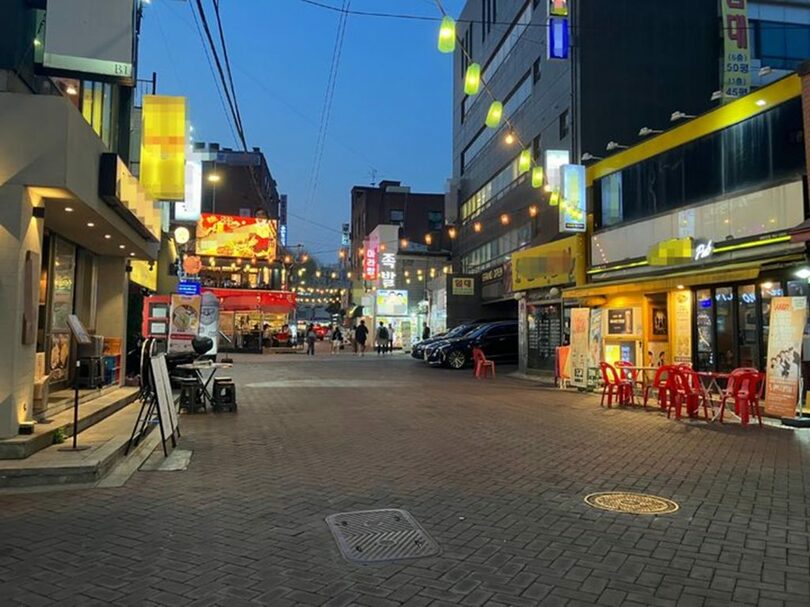 ソウル・恵化駅周辺の飲み屋街(c)NEWSIS