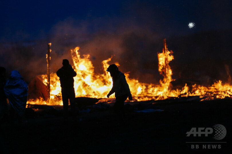 米石油パイプライン計画、抗議の先住民ら期限受け退去 10人拘束