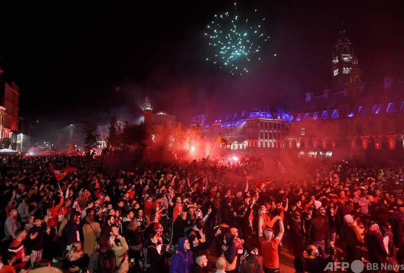 リール優勝に沸く地元ファン、警官への殺人未遂などで7人逮捕