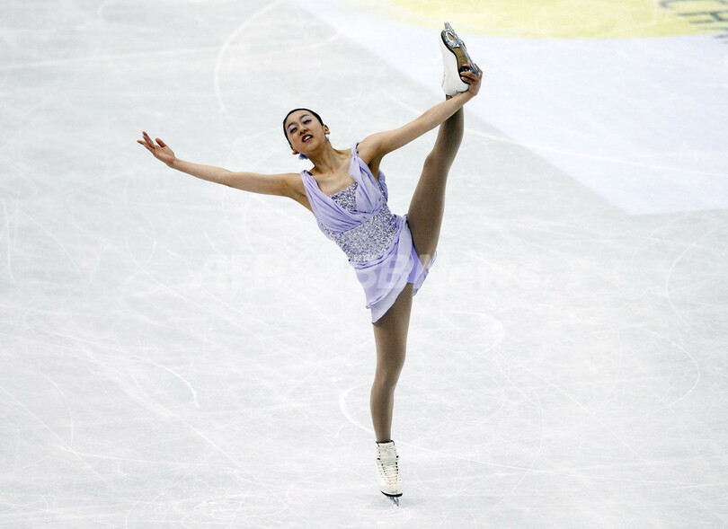 鈴木が銅メダル獲得、コストナーが初優勝 世界フィギュア