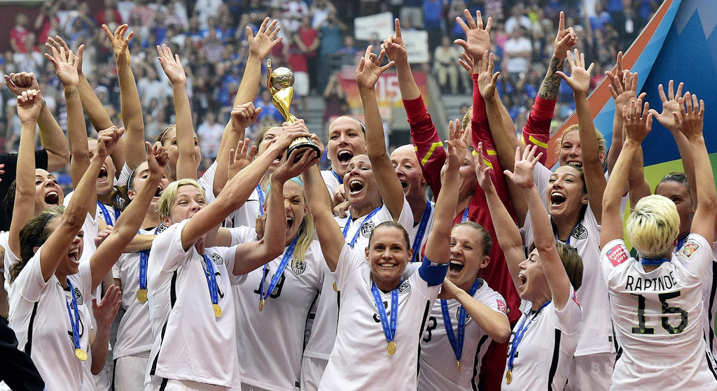 米女子サッカー選手、報酬の男女格差是正を求める 写真1枚 国際ニュース：AFPBB News