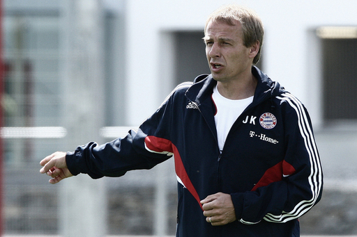 クリンスマン監督 バイエルンの練習に初参加 写真7枚 国際ニュース