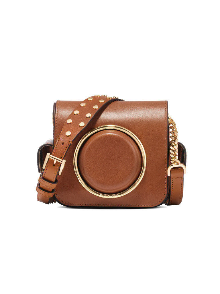 「マイケル・コース」が富士フイルムとコラボ、インスタント・カメラ誕生