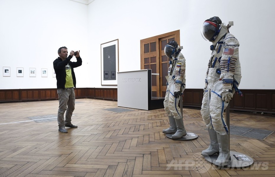 旧ソ連の宇宙カプセル、1.4億円で落札
