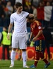 2014年サッカーW杯ブラジル大会（2014 World Cup）欧州予選は16日、各地で行われ、グループIのスペインとフランスは1-1で引き分けた。

試合後にスペインのサンティ・カソルラ（Santi Cazorla、右）と健闘を称えあうフランスのオリヴィエ・ジルー（Olivier Giroud、2012年10月16日撮影）。(c)AFP/FRANCK FIFE