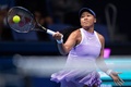 女子テニス、東レ・パンパシフィック・オープン、シングルス1回戦。リターンを打つ大坂なおみ（2022年9月20日撮影）。(c)Philip FONG/ AFP