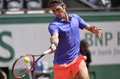 全仏オープンテニス、男子シングルス1回戦。リターンを狙うロジャー・フェデラー（2015年5月24日撮影）。(c)AFP/MIGUEL MEDINA