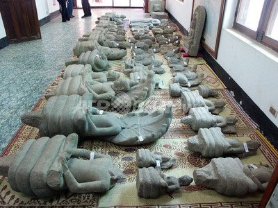 アンコールワットそばに博物館オープン、開館展は近郊で発掘の仏像274