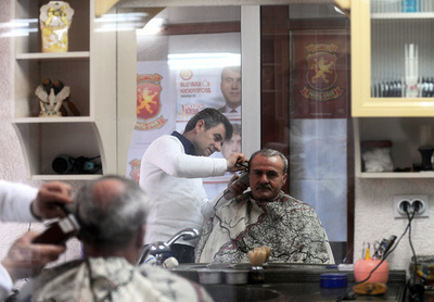 乳児の包皮を使った新発毛技術、初期段階で成果