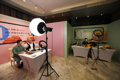 中国のグルメインフルエンサーは百花繚乱 BBQ、ジュースや鍋が一番人気