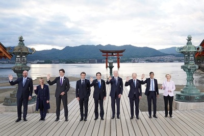 G7首脳、厳島神社を訪問