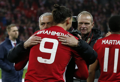 モウ監督がイブラ獲得を否定「無意味」、FWケインの存在を強調