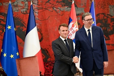 セルビア、仏ラファール戦闘機購入へ マクロン氏公式訪問中