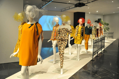 「モトナリ オノ」15年春夏新作を発表