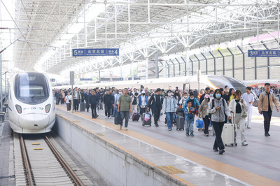 1〜7月の全国鉄道旅客輸送量、28億100万人に