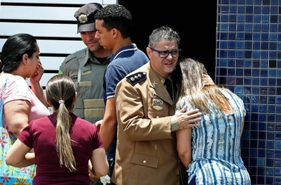 いじめ受けた男子生徒が学校で発砲、2人死亡4人負傷 ブラジル