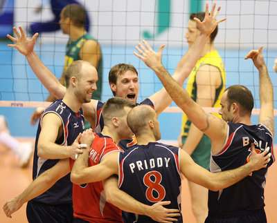 米国 初戦でブラジルにストレート勝利