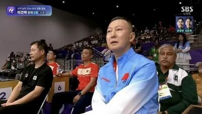 中国の射撃コーチ、韓国ネットで「韓国・尹錫悦前大統領に似ている」…その様子がSNSで話題