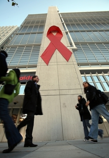 HIV陽性隠し性行為、カナダ男性に禁固18年