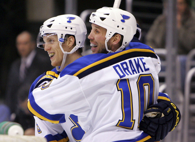 ＜06-07NHL＞ブルース キングスに勝利してロード2連勝を収める - 米国