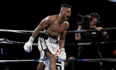 アルバレスがWBOライトヘビー級王座獲得、コバレフに7回KO勝ち