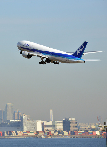 「金髪に高い鼻」は人種差別、ANA新CMに外国人から苦情