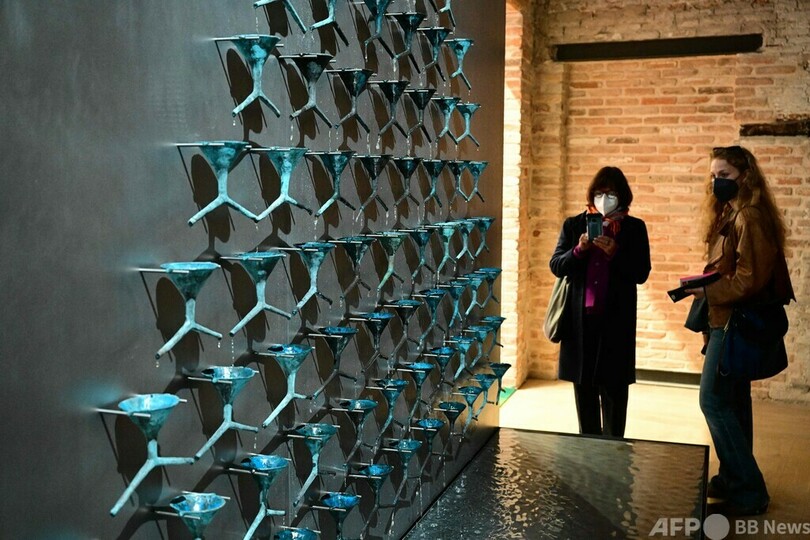 ベネチアビエンナーレ、戦時のアートの役割を問う ウクライナ館